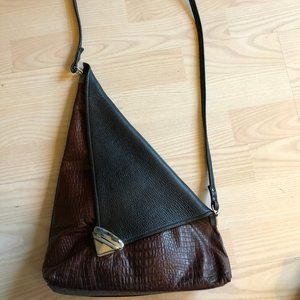 Thomas Leathers Brown and Black leather shoulder bag purse